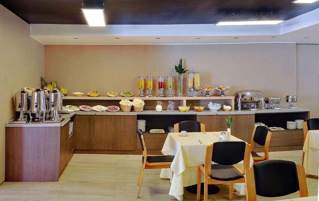 Panamericana Hotel Providencia Сантьяго Ресторан фото