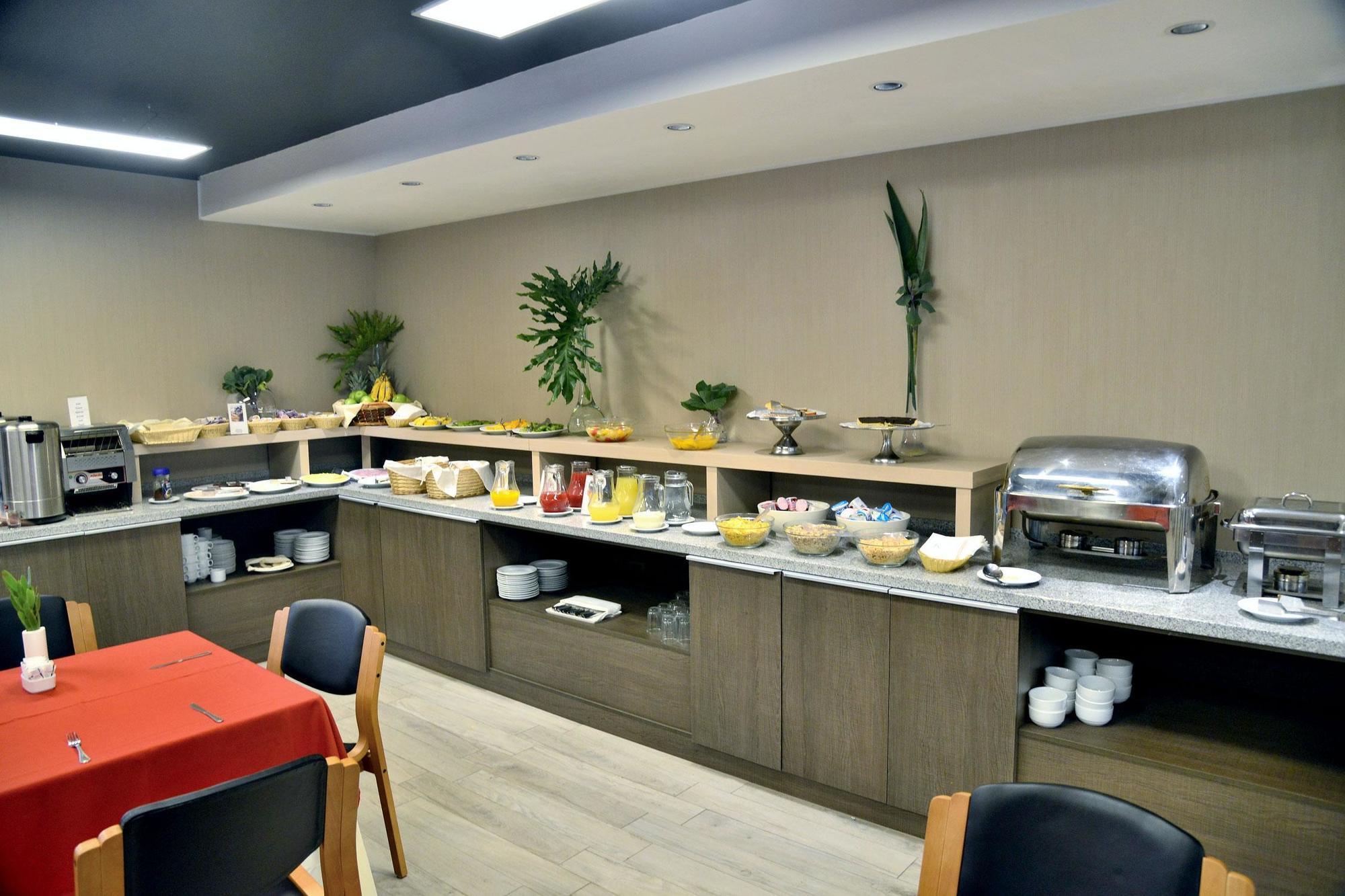 Panamericana Hotel Providencia Сантьяго Экстерьер фото